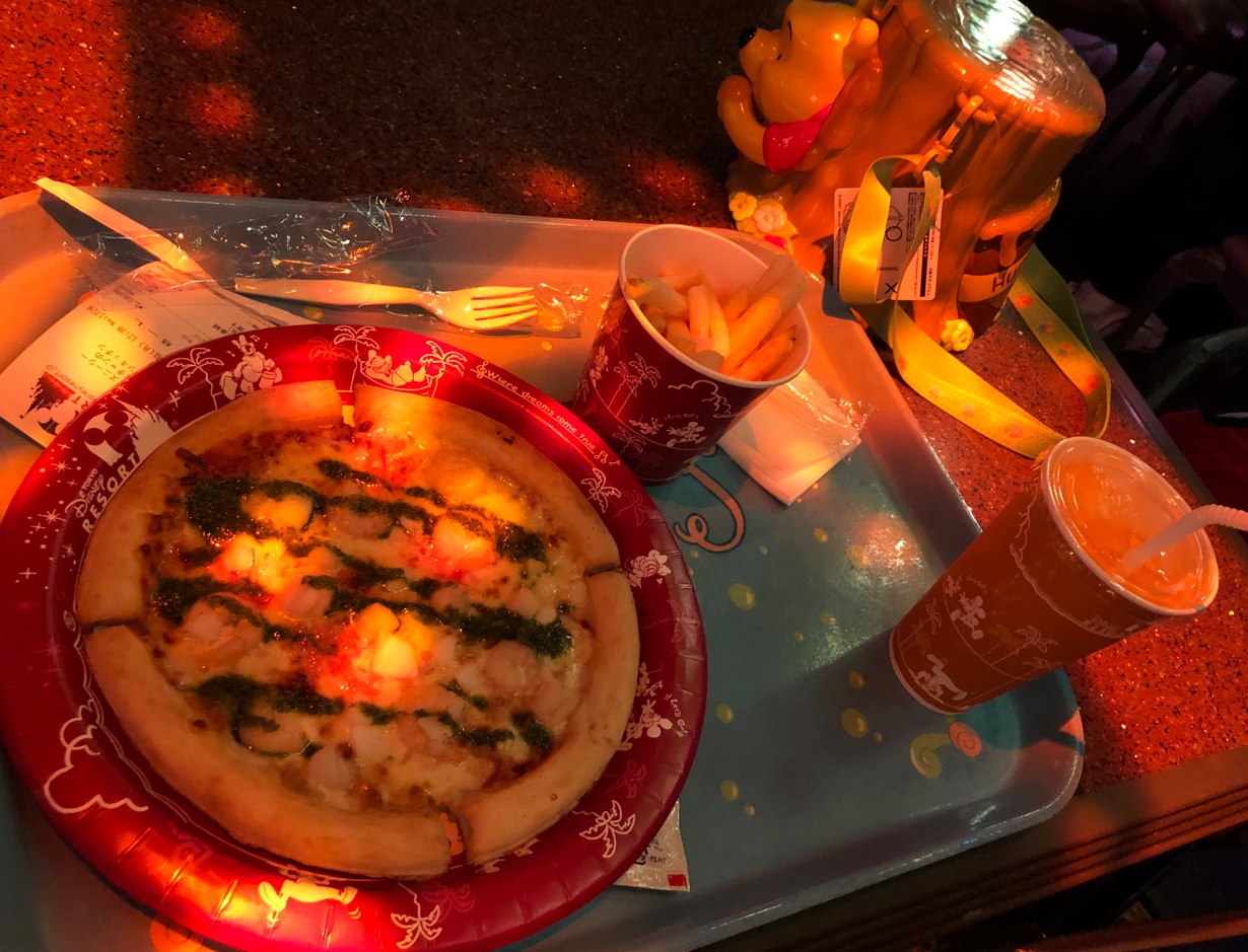 Disneysea pizza lunch