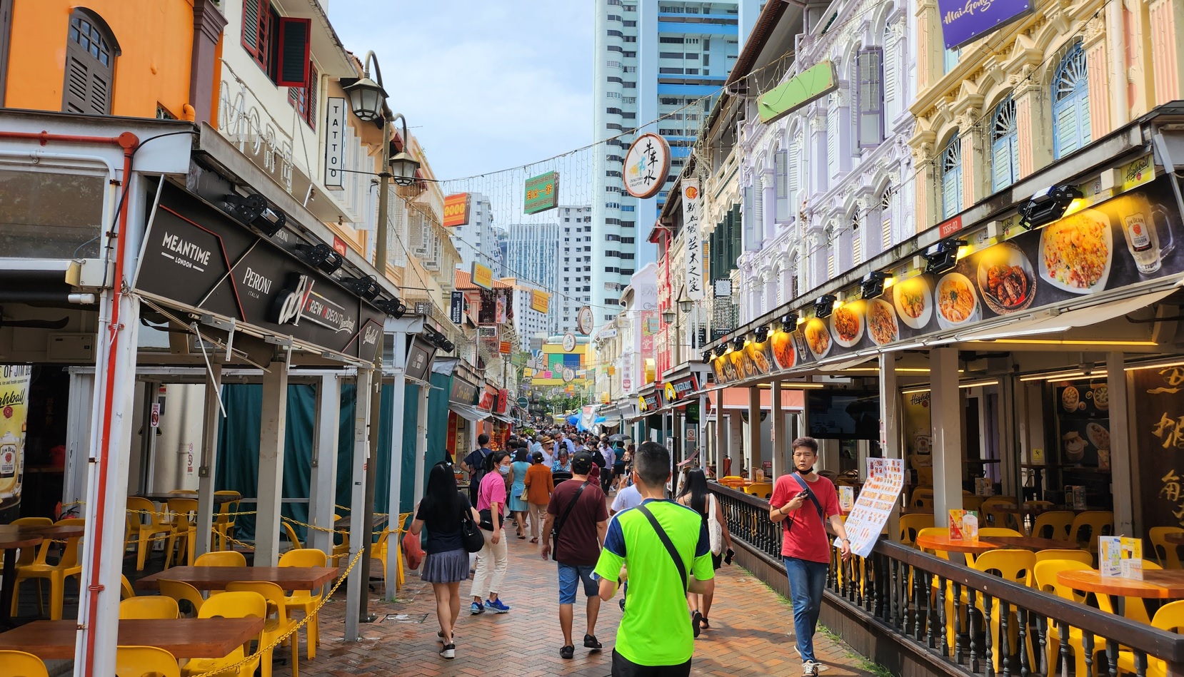 Atmosphere of Chinatown street market