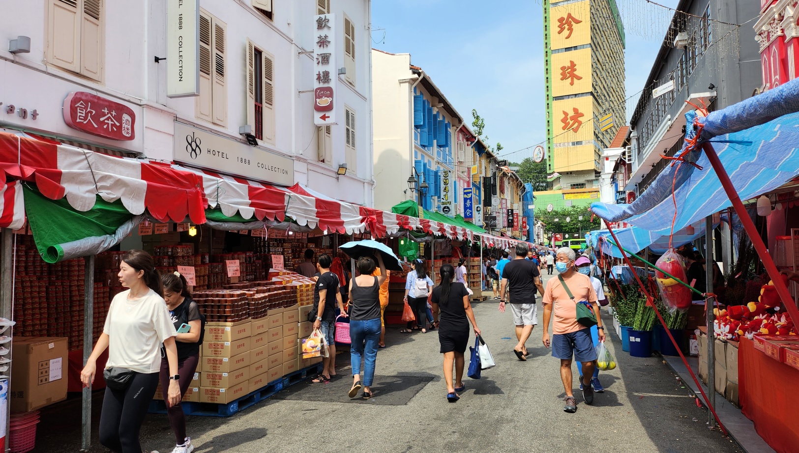 Atmosphere of Chinatown street market