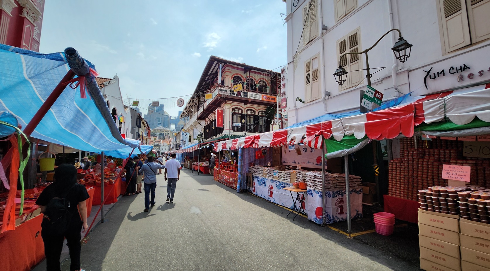 Atmosphere of Chinatown street market