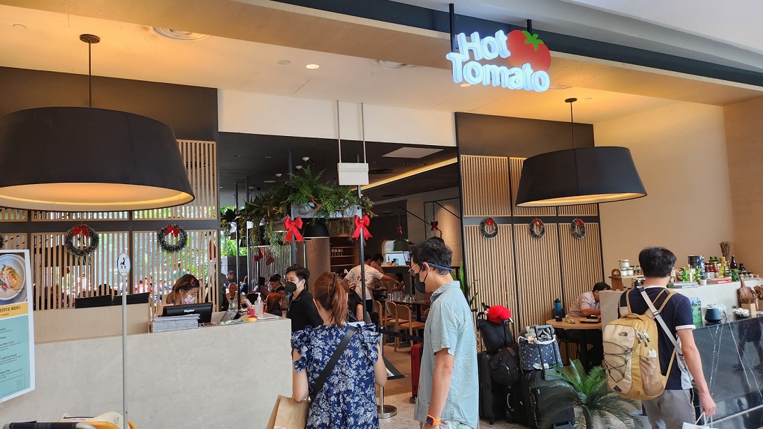 Hot Tomato at Changi Jewel
